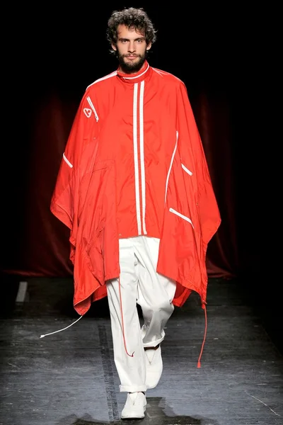Look 13